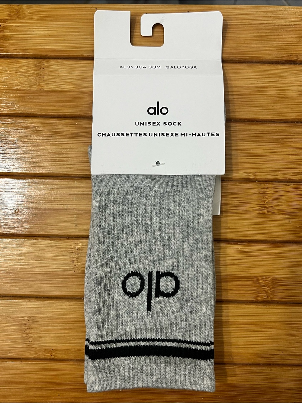 Alo Yoga Unisex Half Crew Throwback Socks S Gray Black Athleisure Casual